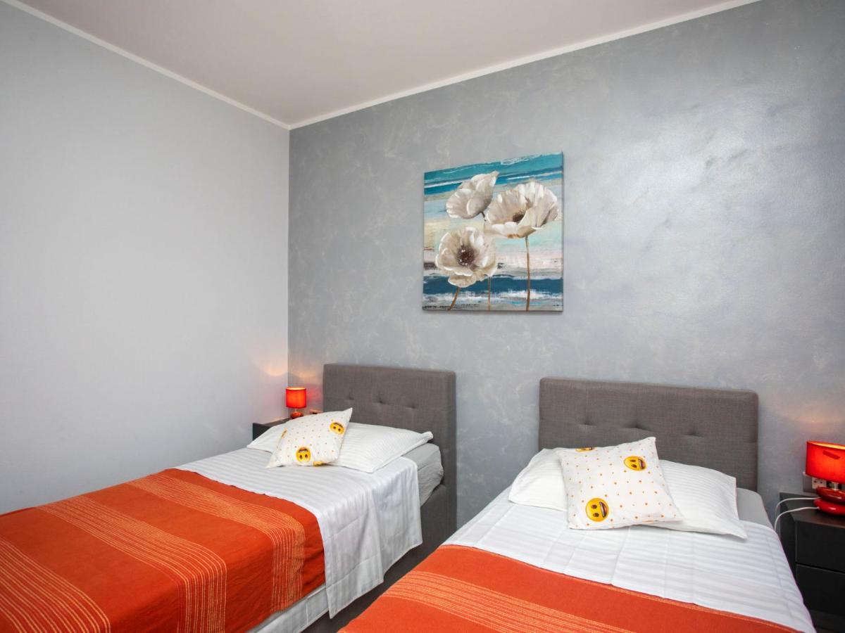 Apartment Olivia By Interhome Pican Екстер'єр фото